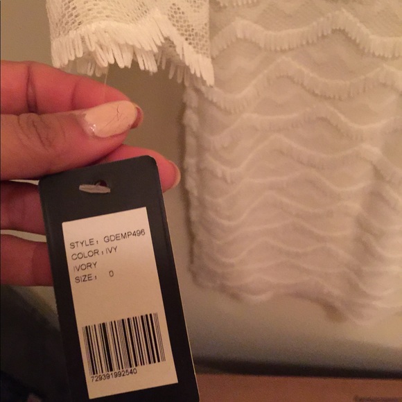 Guess party dress - Picture 3 of 4